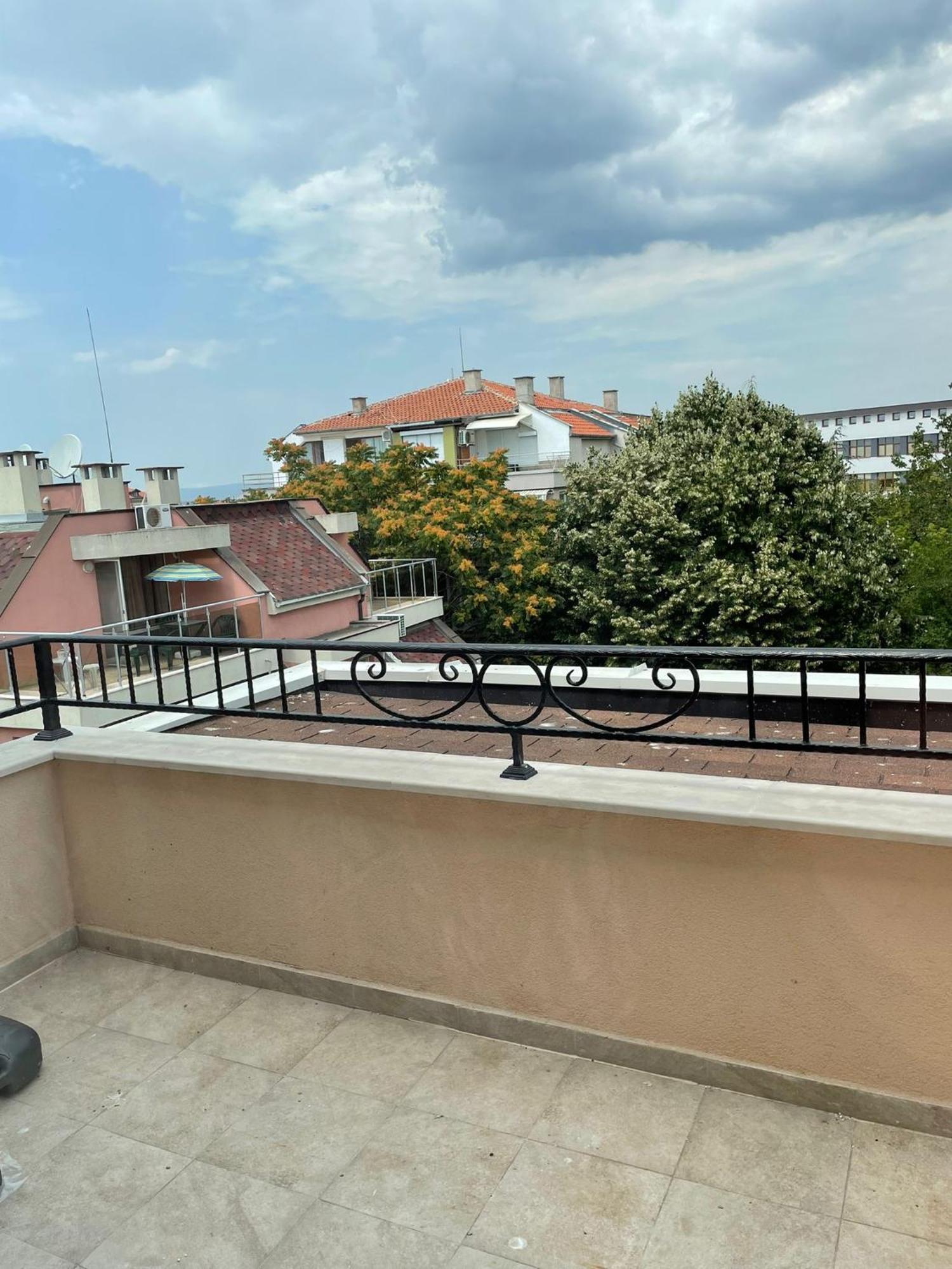 Luxury Penthouse Apartments At Valencia Gardens Burgas Stad Kamer foto